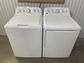 GE Washer And Dryer Set