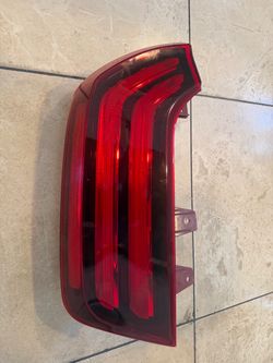 2020 - 2021 KIA TELLURIDE REAR LEFT DRIVER SIDE TAIL LIGHT OEM