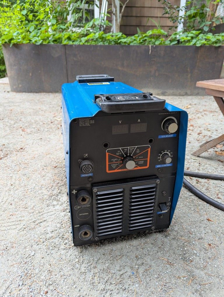 Miller XMT 350 Welder Power Supply
