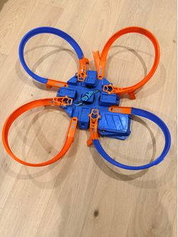 Hot Wheels Criss Cross Crash