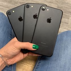 iPhone 7 32GB Unlocked 