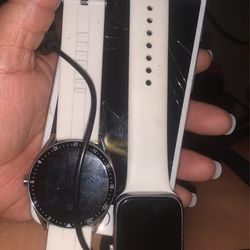 A iPhone S, Galaxy Watch , Apple Watch,