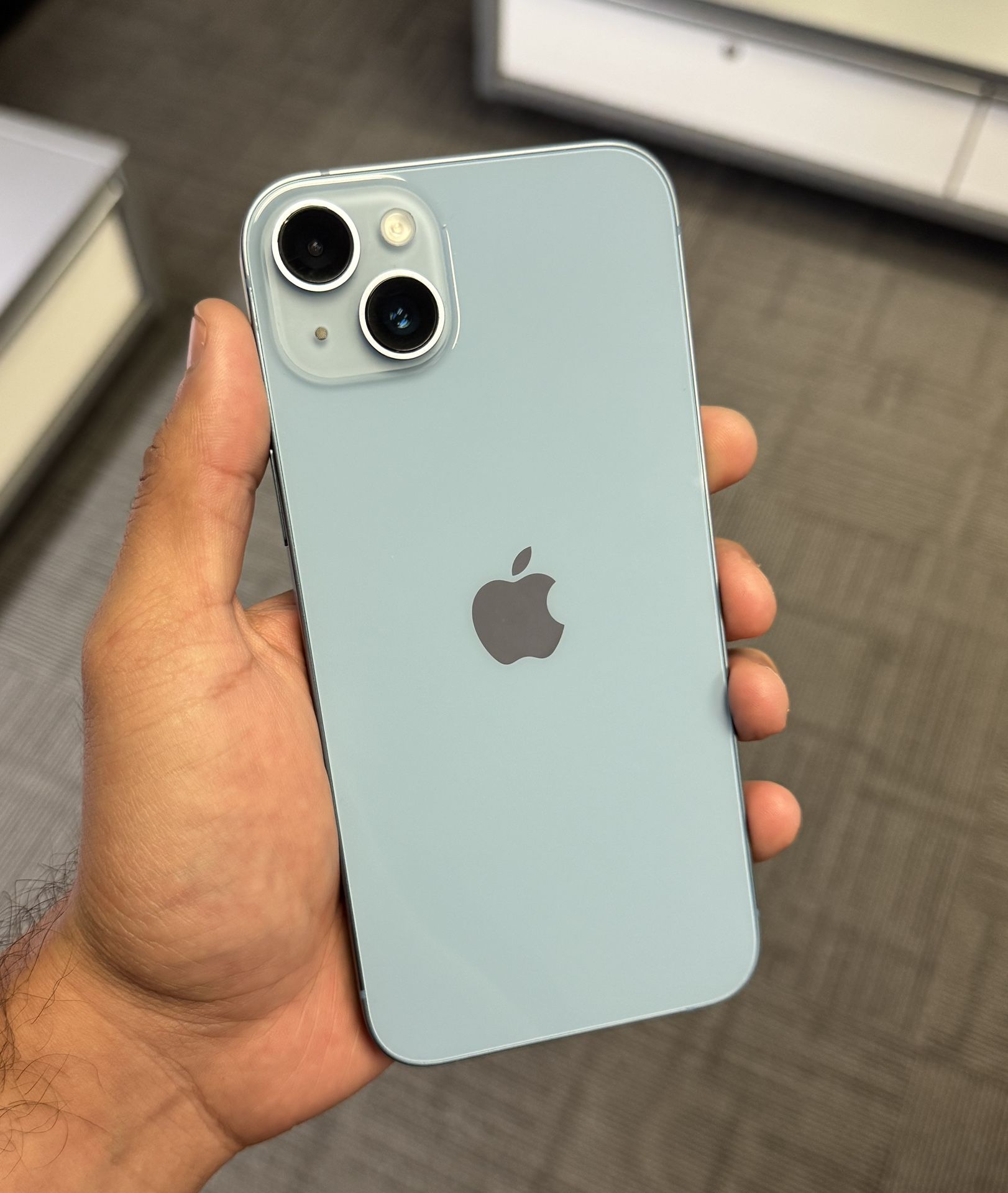iPhone 14 Plus Unlocked For Any Company 