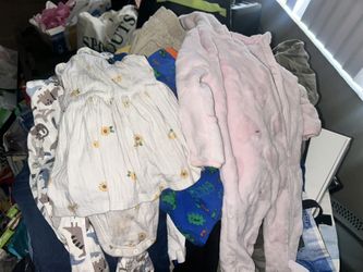 Assorted Toddler Boy And Girl Clothes