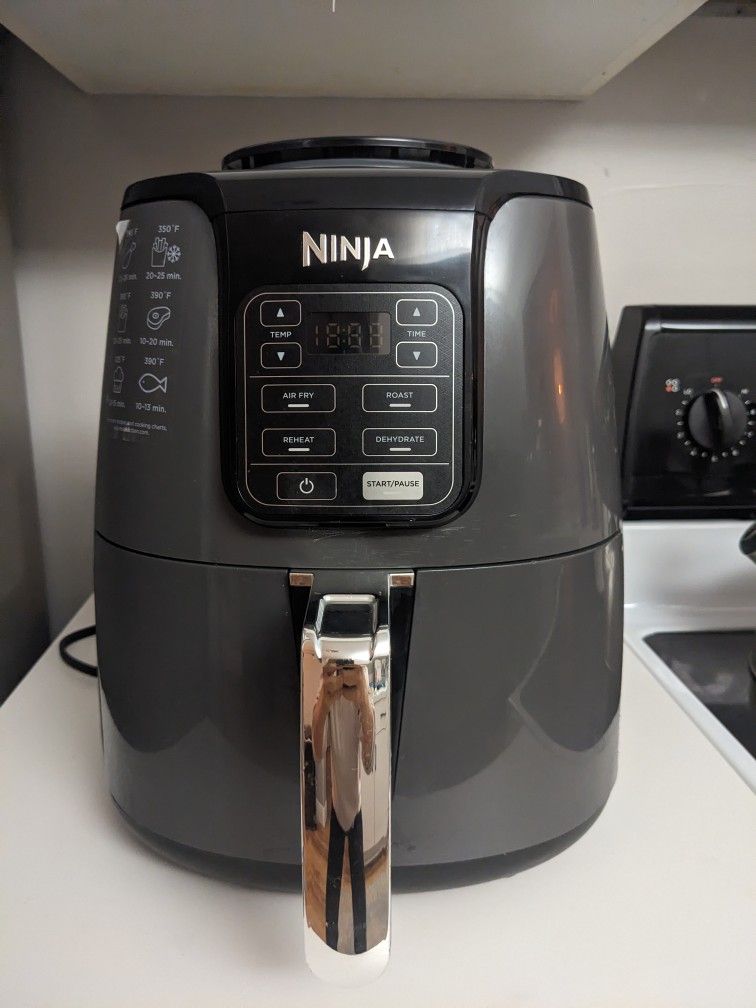 Ninja 4QT Air Fryer, Black, AF100WM for Sale in Medley, FL - OfferUp