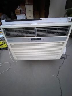 Electrolux-Frigidaire 28500 BTU 200/230 volts wall mounted Air Conditioner
