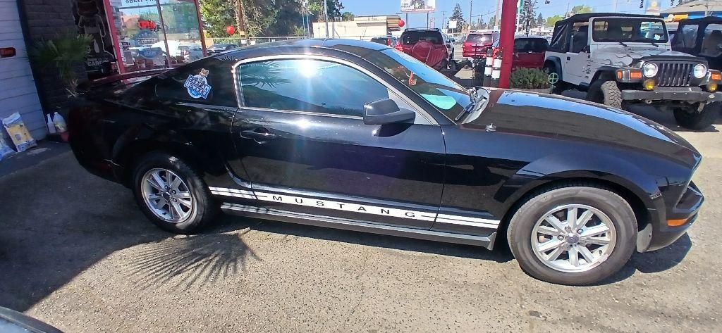 2005 Ford Mustang