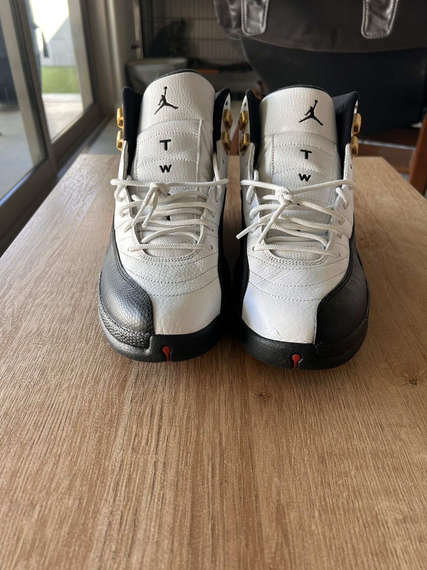 Jordan 12 “Taxis”
