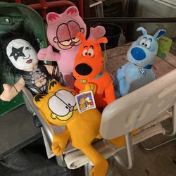 Different stuffed animals