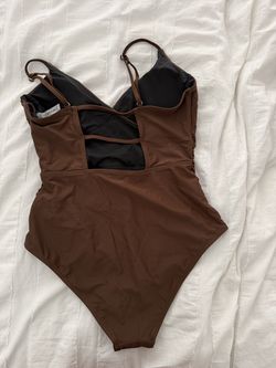One piece never worn women’s bathing suit