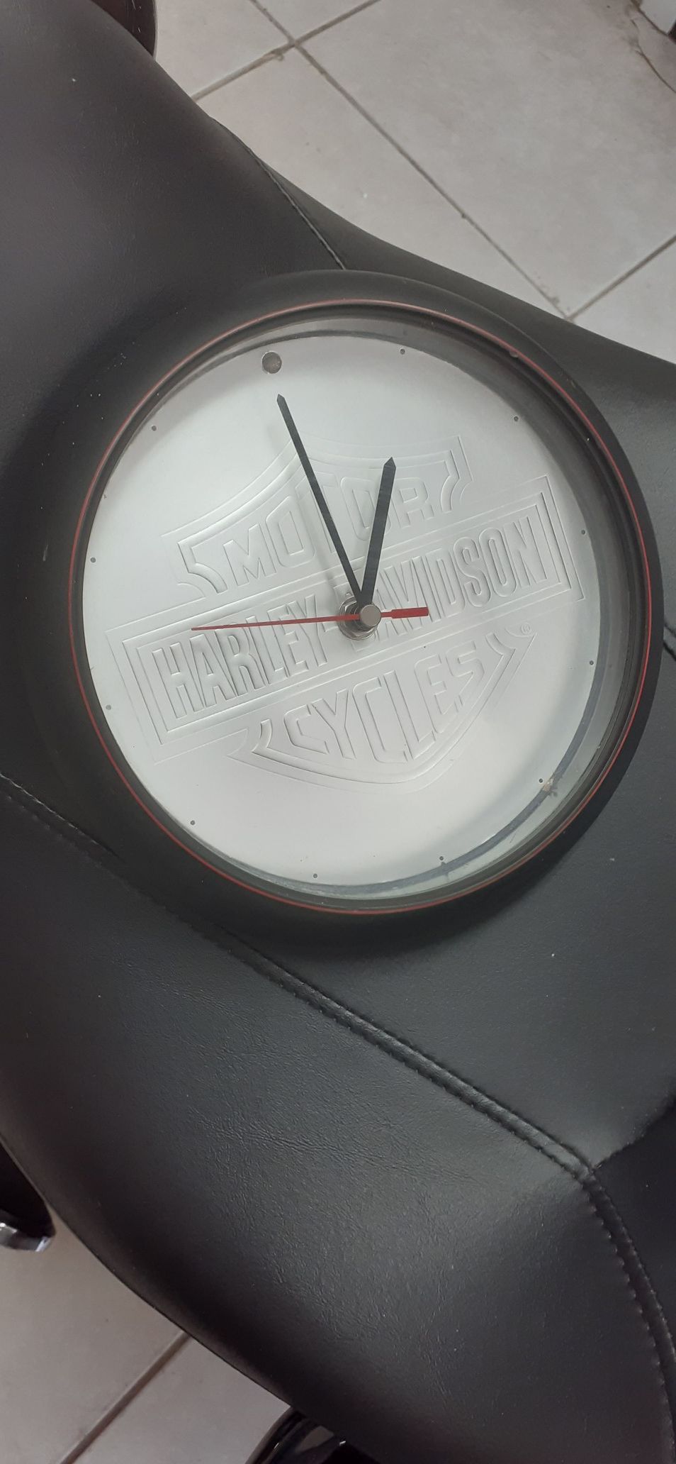 Harley davidson wall clock 8"