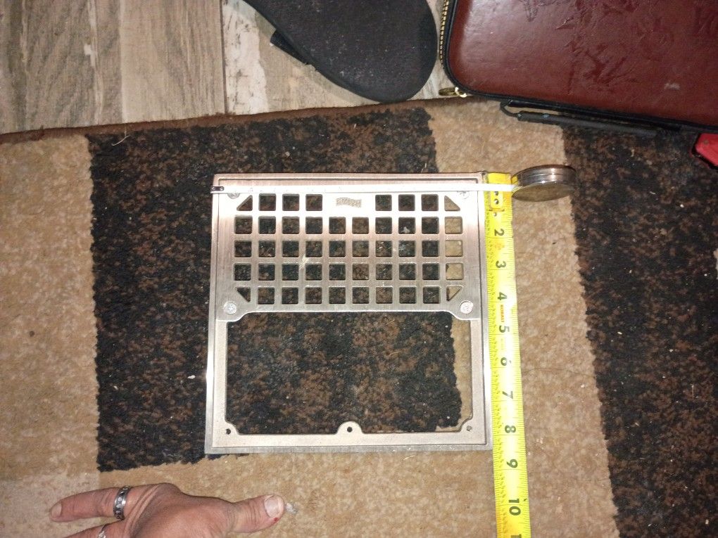 Nicole bronze Drains