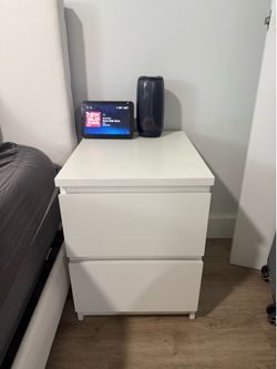 Two white night stands