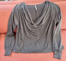 New Free People Women’s Cowl Neck Top, P/S size, Lurex, Orig $68