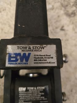 B&W Trailer Hitches Tow & Stow