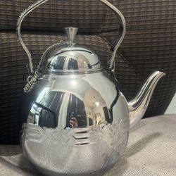 18/10 Stainless Steel Kettle  Size 2 Liters 