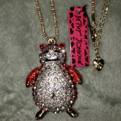 NEW Betsey Johnson Necklace 28"-30" Chain