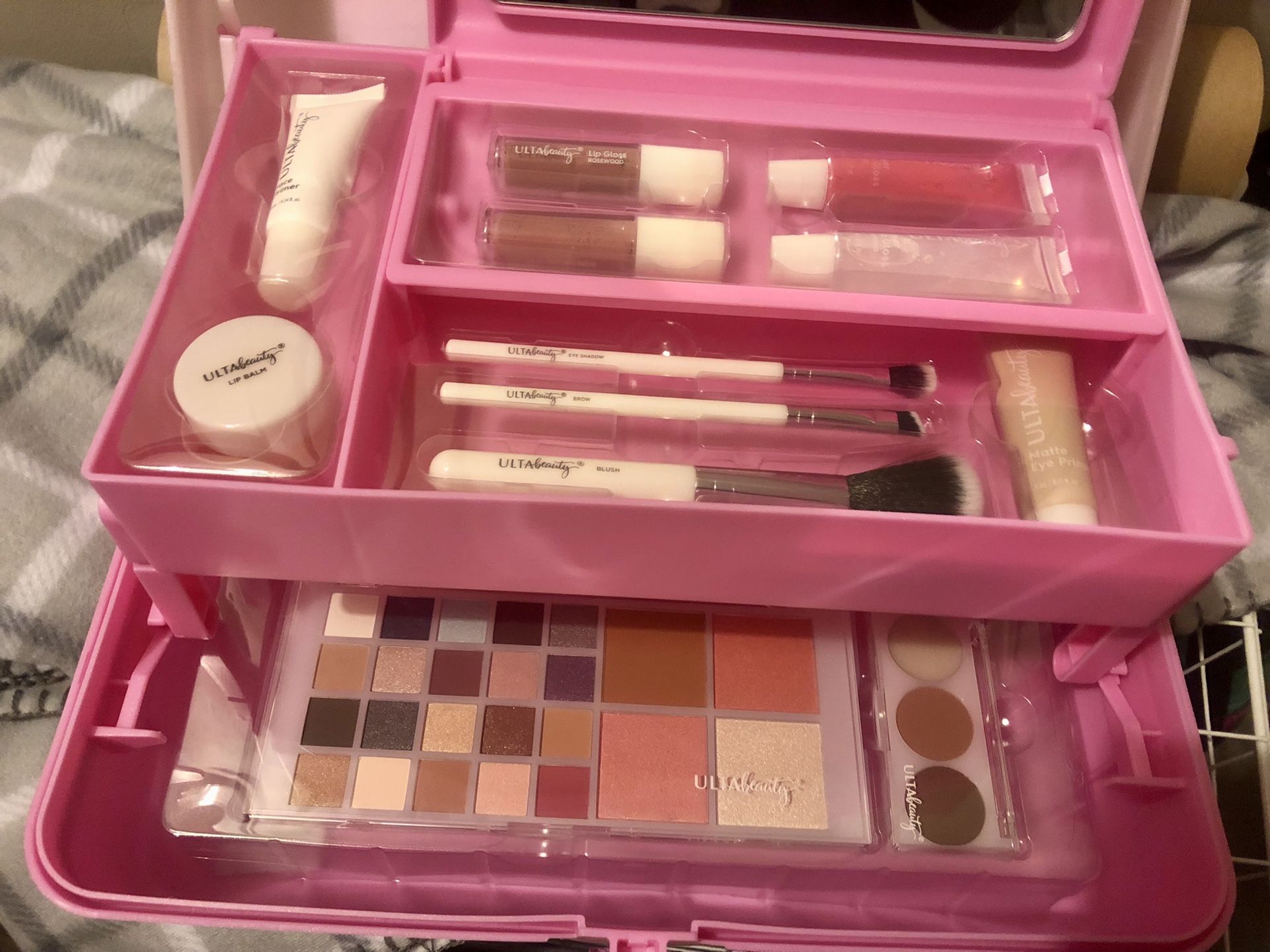 Ulta Beauty Box, Caboodles Edition