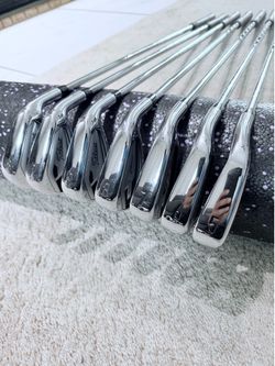 Titleist T300 irons 5-9, PW, AW