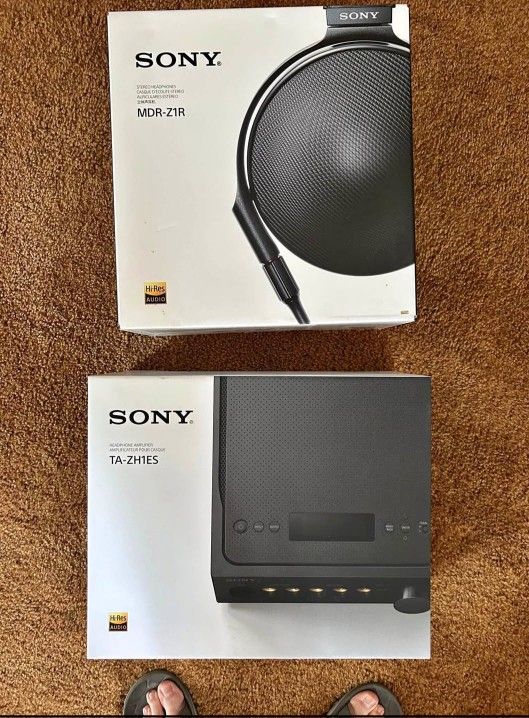 New Sony Headphones And Amplifier