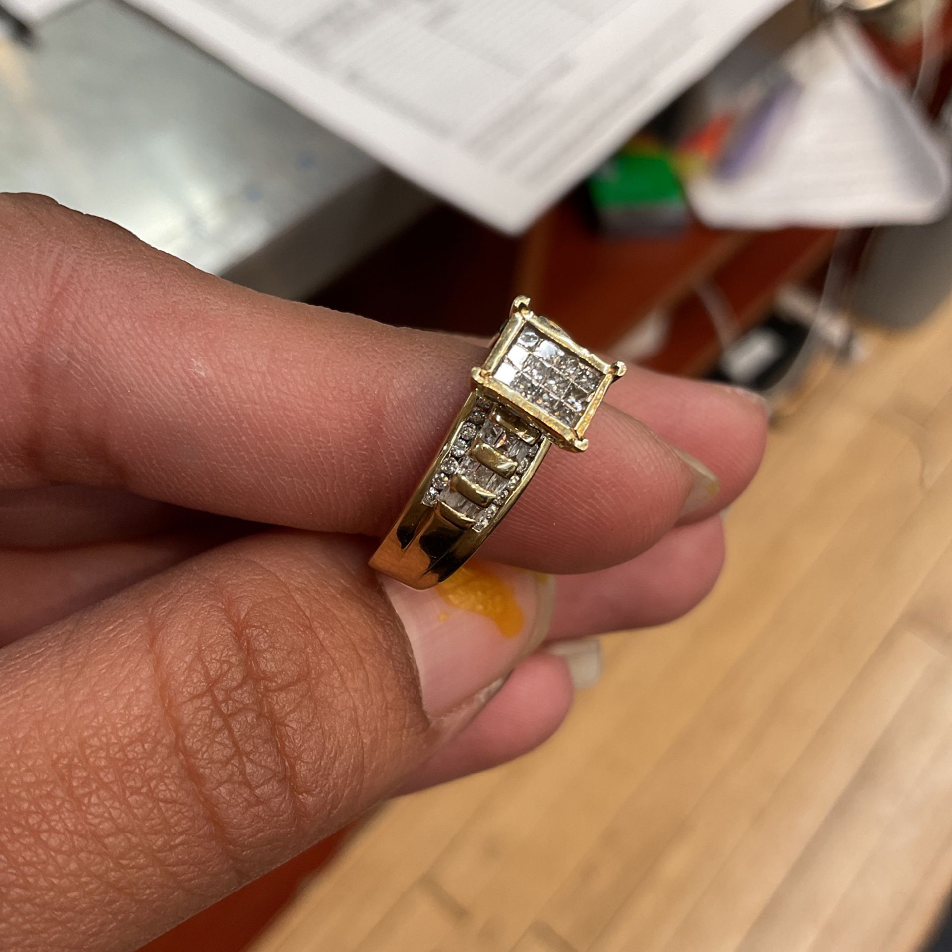 10k YG Engagement Ring 