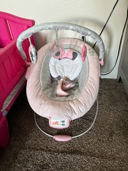 Minnie Mouse Lounger/Bouncer