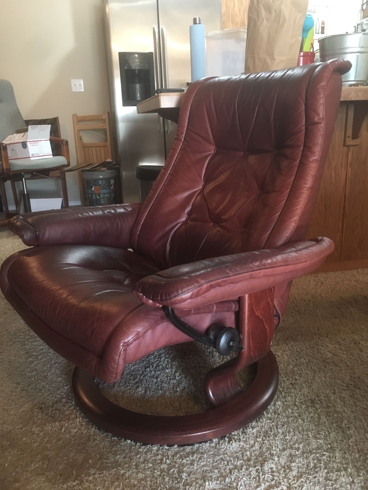 Vintage Ekornes Stressless Recliner Royal Size