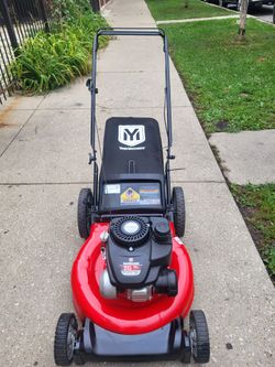 Lawnmover Yard Machine Push In Excellents Conditions