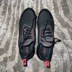 Nike Air 270