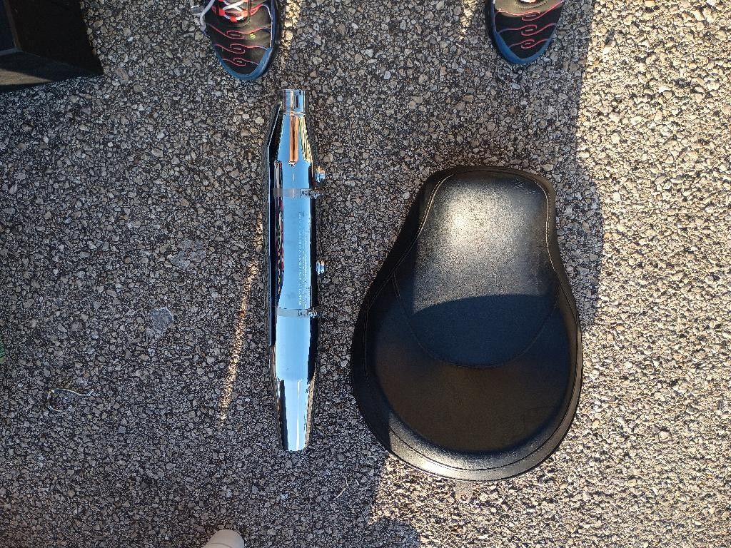 Harley Davidson Exhaust And Seat