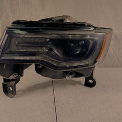  2020 JEEP GRAND CHEROKEE NON-
AFS LEFT HEADLIGHT HID Laredo AWD, RVWD LIMITED OEM