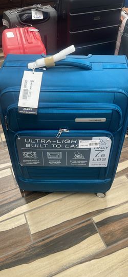 Samsonite medium spinner luggage