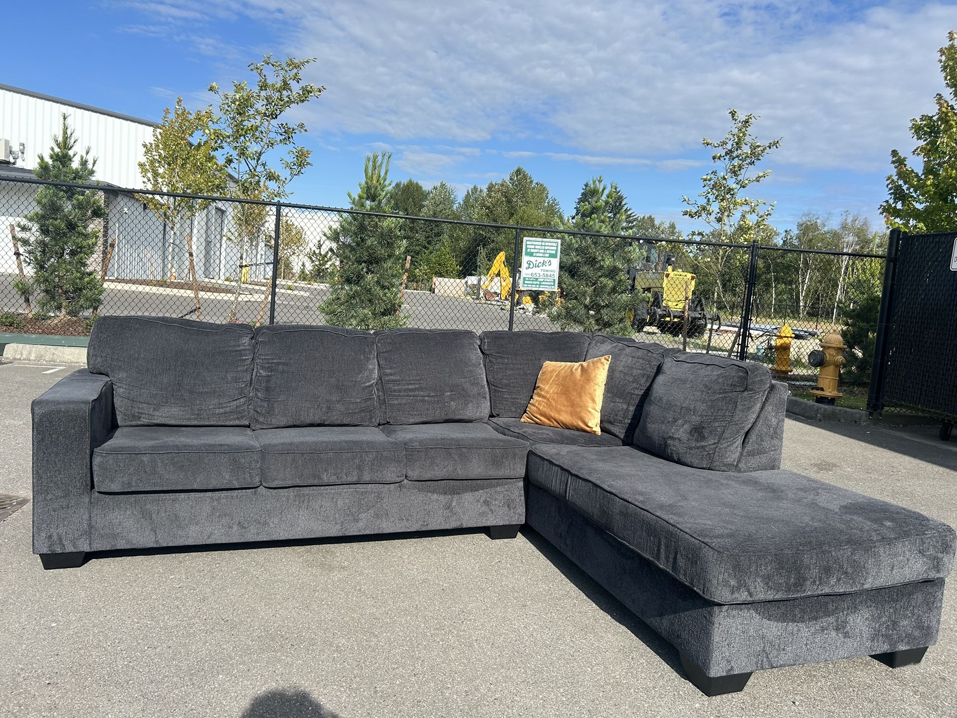 Sectional Couch 