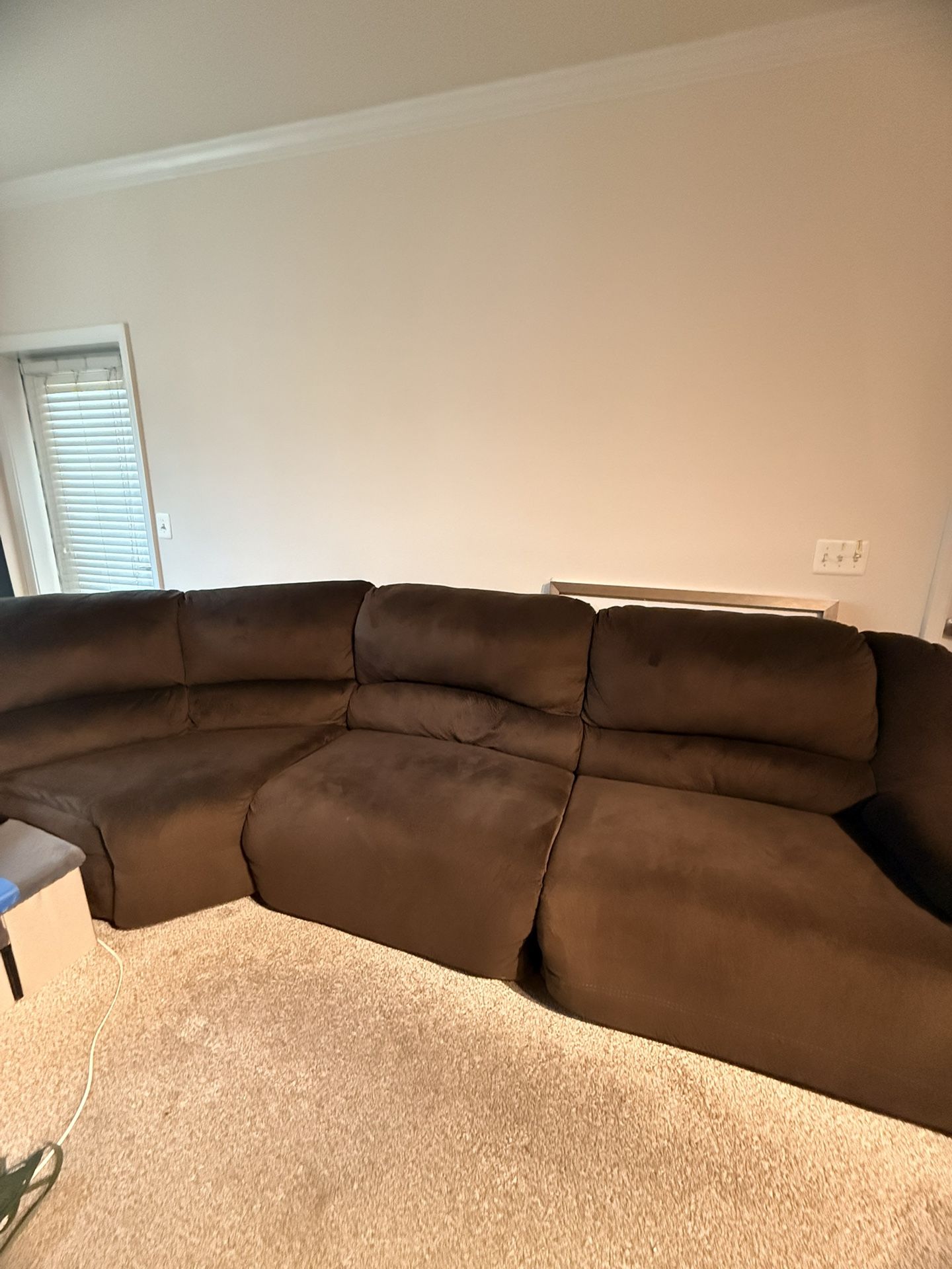 Sectional Couch With Recliner