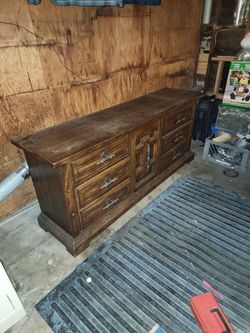 8 Drawer Dresser