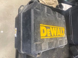4" DEWALT RANDOM ORBITAL