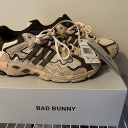 Adidas Bad bunny CL Response Size 10.5