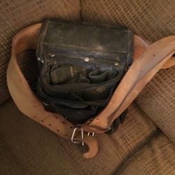 Small Tool Pouch.    South Austin.     $20 Cash.   