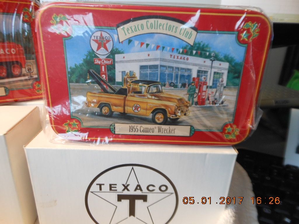 TEXACO COLLECTOR’S CLUB 1955 CAMEO WRECKER TRUCK BY ERTLE