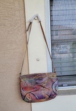 LADIES HANDBAG...GENUINE LEATHER CROSSBODY/SHOULDER BAG by "THE ANIMAL"...Hand Painted