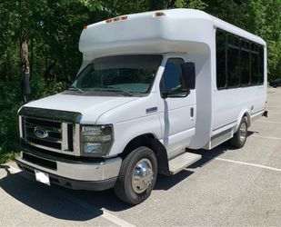 Party Bus Limousine