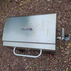Gas Grill Portable CharBroil.. Good Condition 