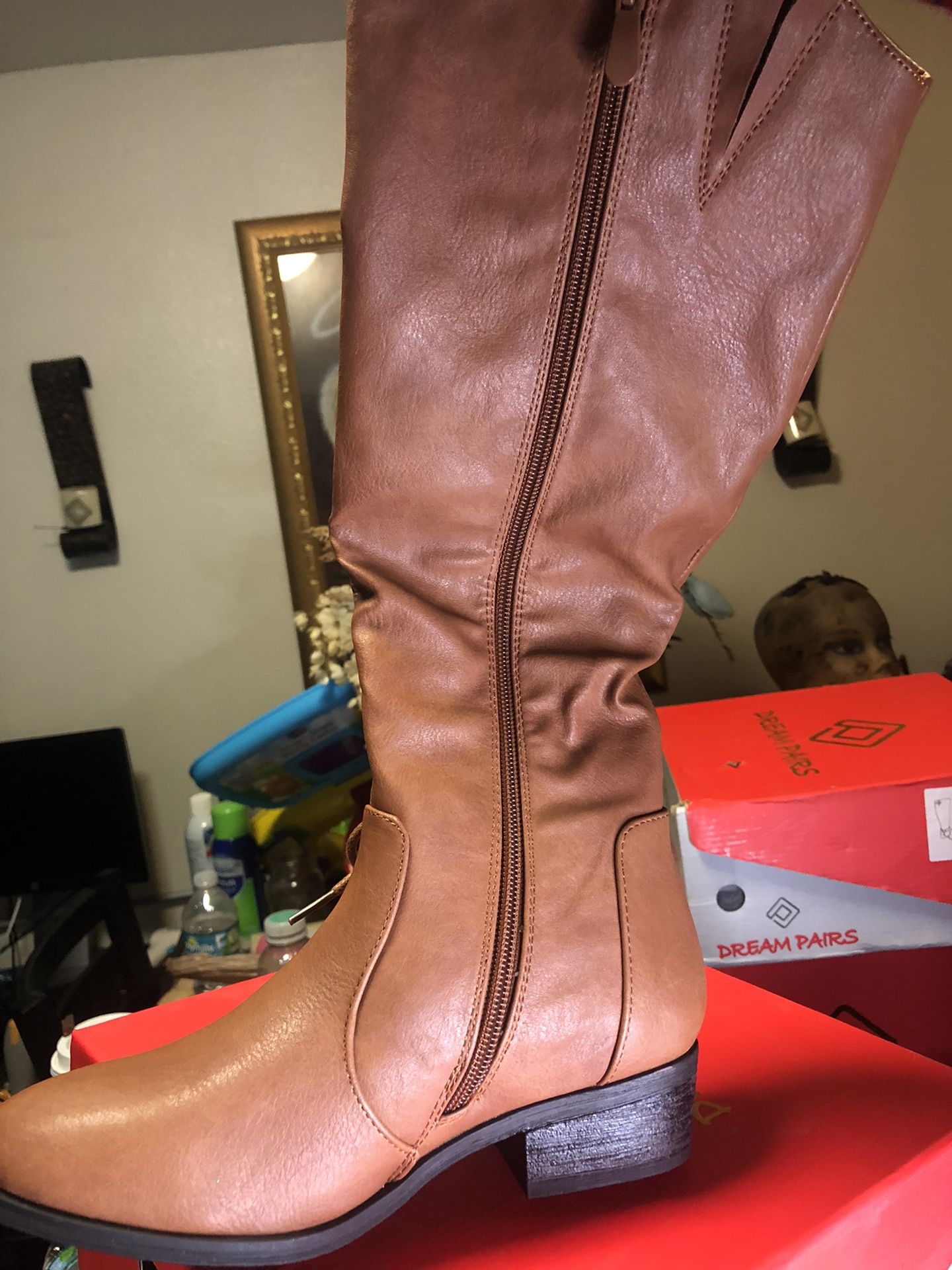 Dream Pairs Boots New