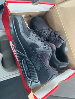 Nike Air Max 90  men’s size 9