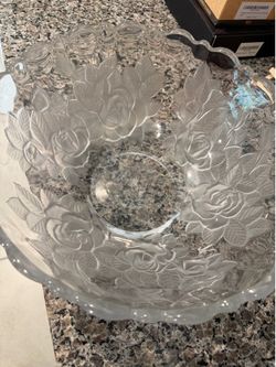 Glass center piece bowl
