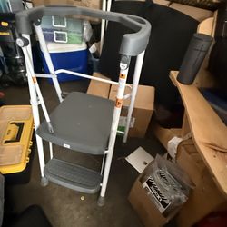 Toddler kitchen tower