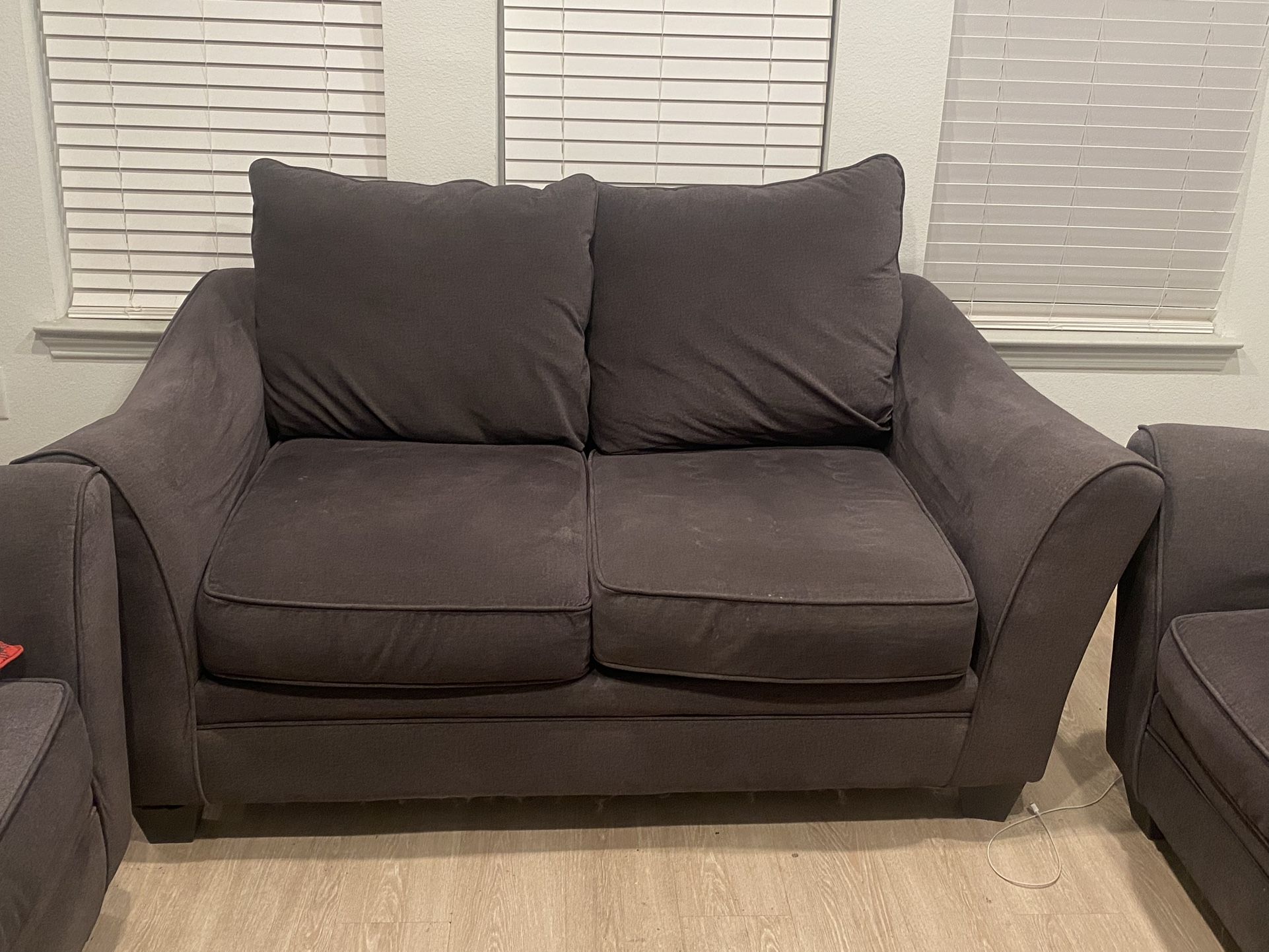 Living Room Furniture For Sale MUST go by Tuesday Furniture