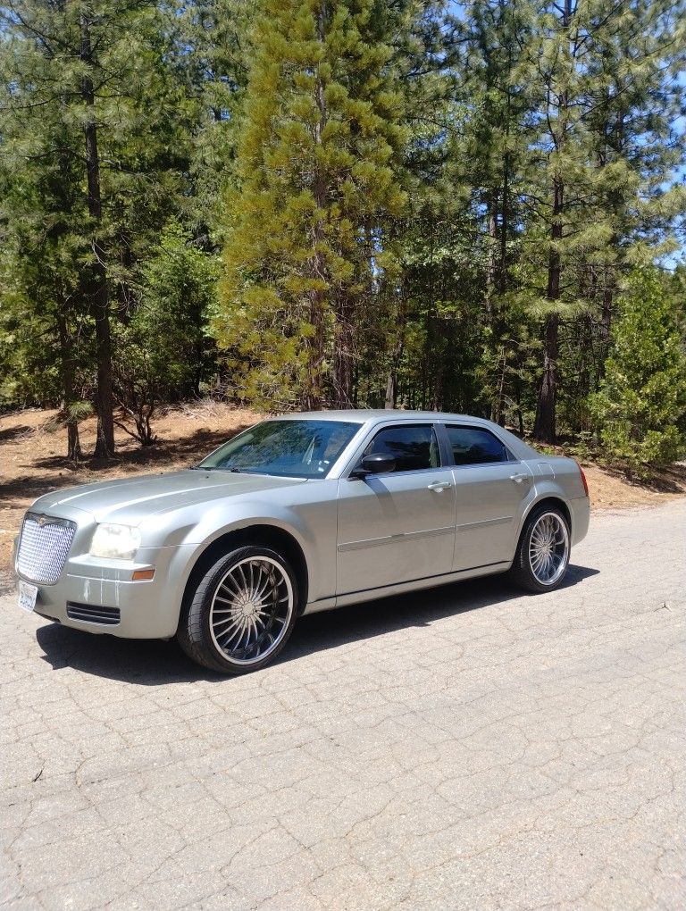 2005 Chrysler 300