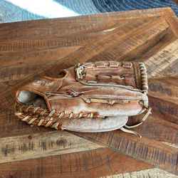 Mag Plus Baseball Glove RH Thrower MP 2997 Genuine Leather