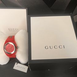 Authentic Gucci SYNC, with tag and box
